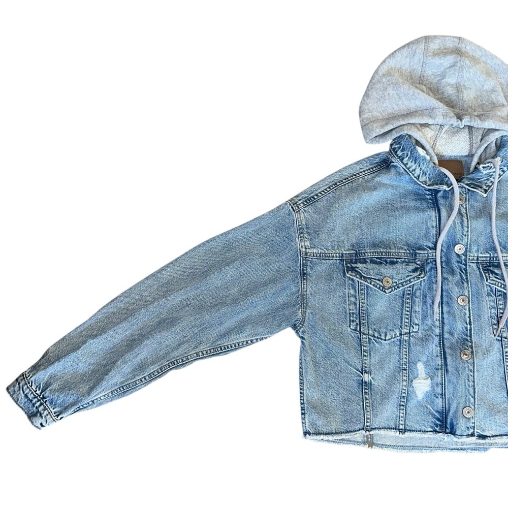 American Eagle Oversized Light Wash Distressed Faux Layered Hood Jacket Medium - Picture 3 of 10